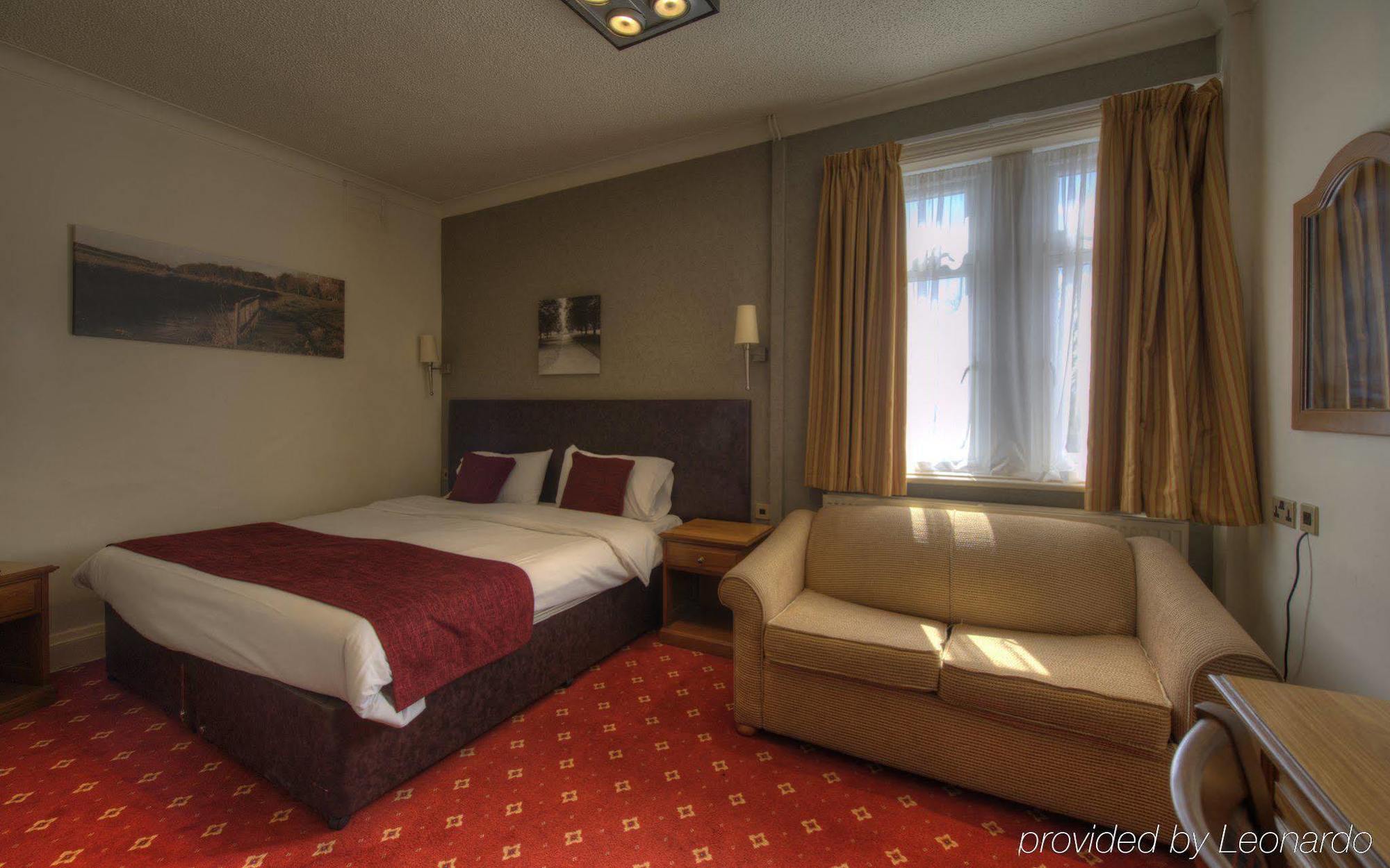 Royal Hotel
